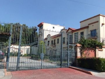VENTA DE BONITA CASA EN VILLA DEL REAL (TECÁMAC)