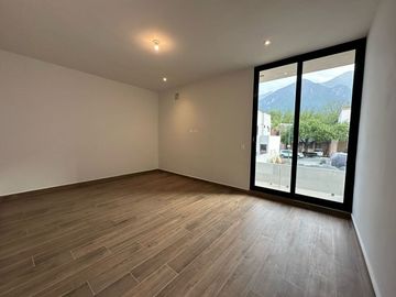 VENTA DE CASA EN VALLE ALTO CARRETERA NACIONAL ZONA SUR DE MONTERREY
