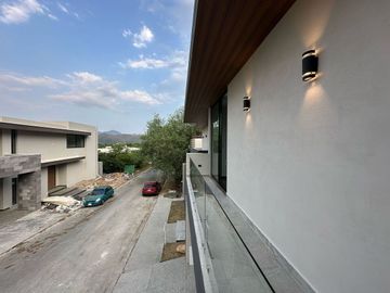 VENTA DE CASA EN VALLE ALTO CARRETERA NACIONAL ZONA SUR DE MONTERREY