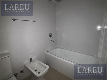 Departamento monoambiente en alquiler anual - AGORA I