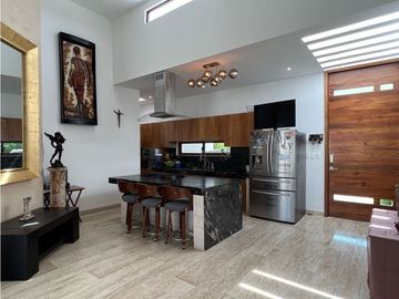Venta casa de un piso en Privada Soluna Merida