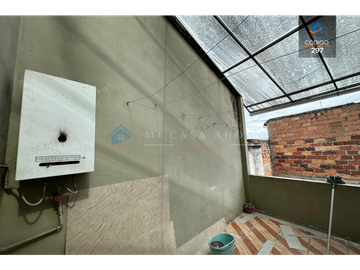 CASA COMERCIAL EN VENTA