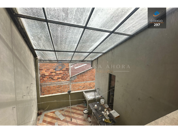 CASA COMERCIAL EN VENTA
