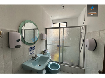CASA COMERCIAL EN VENTA