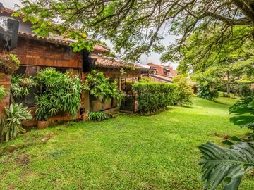 Casa En Venta Ciudad Jardin La Alamedita