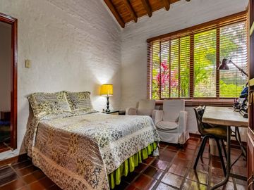 Casa En Venta Ciudad Jardin La Alamedita