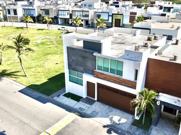 Casa en Fraccionamiento Lomas del Sol