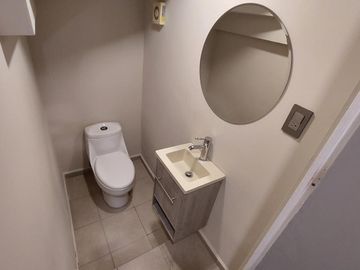 Casa en venta y renta  en Paseo de los Nogales Santa Rosa Apodaca N.L.