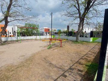 Casa en venta y renta  en Paseo de los Nogales Santa Rosa Apodaca N.L.