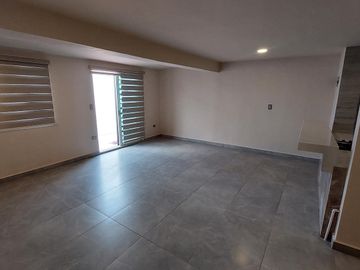Casa en venta y renta  en Paseo de los Nogales Santa Rosa Apodaca N.L.