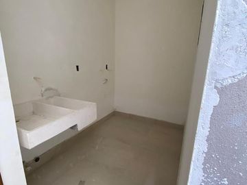 Casa en Venta en Col. Ampliación Unidad Nacional, Madero Tamaulipas.