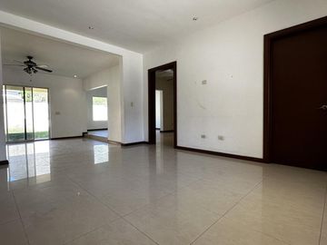 Casa en  Venta en Maestranzas - La Herradura - Carretera Nacional