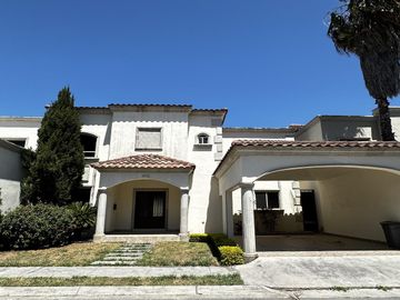 Casa en  Venta en Maestranzas - La Herradura - Carretera Nacional