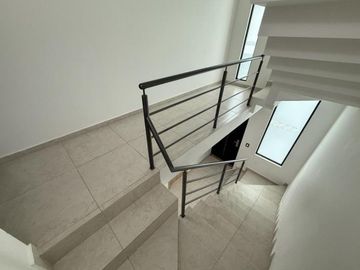 Casa en  venta en Fraccionamiento cerrado cerca de Plaza San Diego