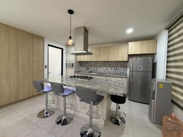 Casa en  venta en Fraccionamiento cerrado cerca de Plaza San Diego