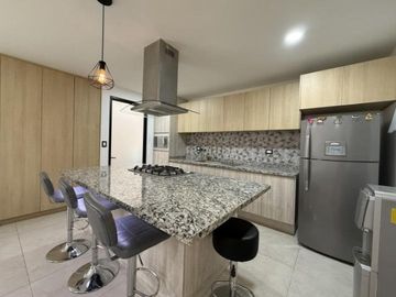 Casa en  venta en Fraccionamiento cerrado cerca de Plaza San Diego