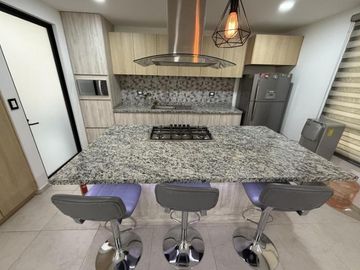 Casa en  venta en Fraccionamiento cerrado cerca de Plaza San Diego