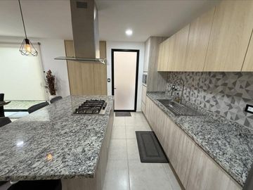 Casa en  venta en Fraccionamiento cerrado cerca de Plaza San Diego