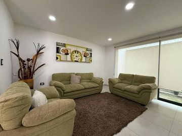 Casa en  venta en Fraccionamiento cerrado cerca de Plaza San Diego