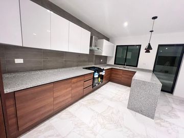 Casa en  venta con 3 recamaras en La Radial San Andres Cholula