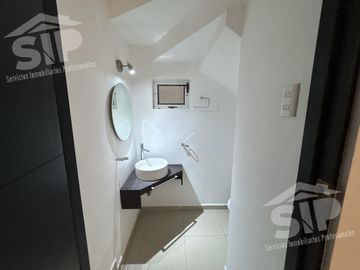 Casa en  Venta Cerradas de Cumbres Sec. Baez