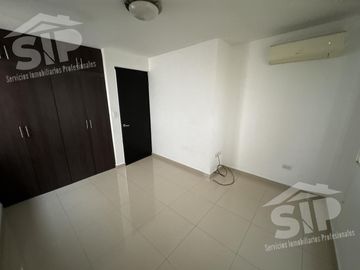 Casa en  Venta Cerradas de Cumbres Sec. Baez