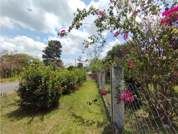 Se Vende Terreno con Lotes Comerciales El Espino-La Chorrera (DR)