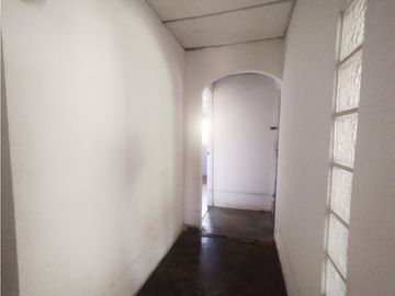 Se Vende o Alquila Terreno comercial con Casa en la Chorrera (DR)