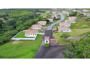 SEA CONFIABLE VENDE CASA EN HACIENDA PACIFICA