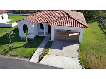 SEA CONFIABLE VENDE CASA EN HACIENDA PACIFICA