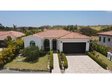 SEA CONFIABLE VENDE CASA EN HACIENDA PACIFICA