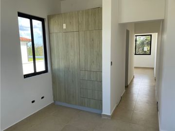 SEA CONFIABLE VENDE CASA EN HACIENDA PACIFICA