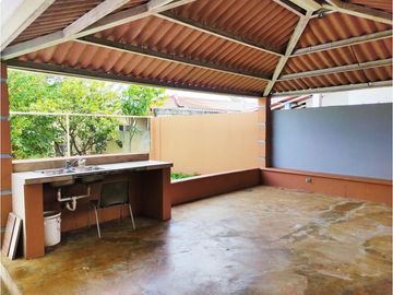 Se Vende Casa en Valle Dorado- La Chorrera (DR)