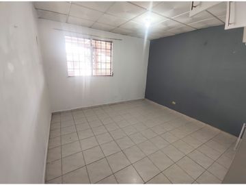 Se Vende Casa en Valle Dorado- La Chorrera (DR)