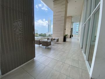SEA CONFIABLE VENDE APARTAMENTO PH THE TOWERS RESIDENCE