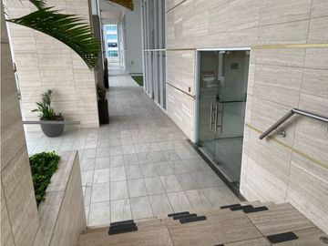 SEA CONFIABLE VENDE APARTAMENTO PH THE TOWERS RESIDENCE