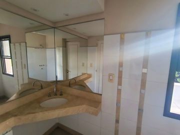 Casa a la venta en Barrio Privado en Chacras