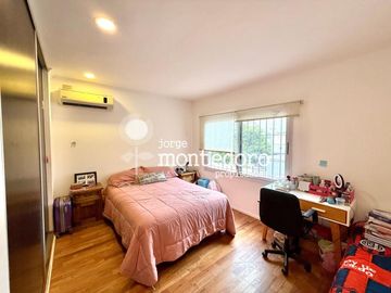 Casa en venta en Villa Luzuriaga
