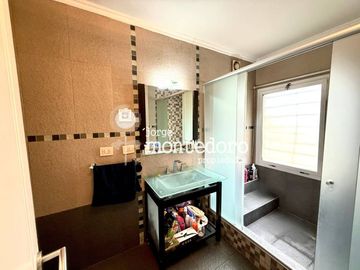 Casa en venta en Villa Luzuriaga