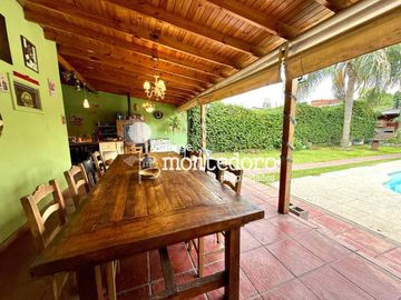 Casa en venta en Villa Luzuriaga
