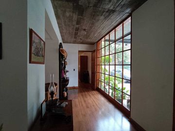 Casa en venta en LA REINA