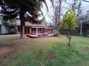 Casa en venta en LA REINA