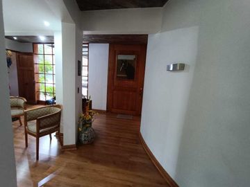 Casa en venta en LA REINA