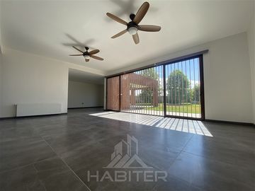 Casa en Venta en El Yugo Llavería