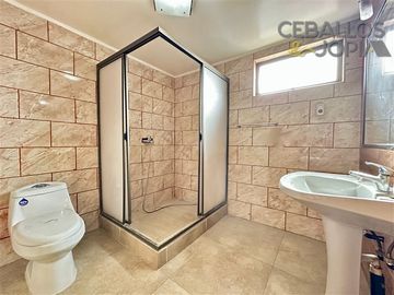 Casa en Venta en Rodolfo Galleguillos, Villa Alemana