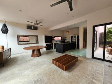 CASA EN VENTA DE 6 RECAMARAS EN HOLISTIKA TULUM