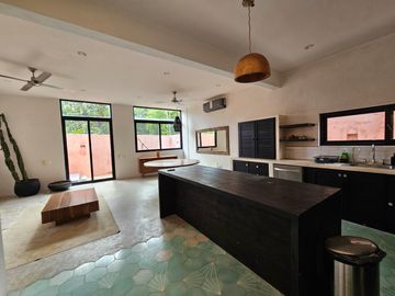 CASA EN VENTA DE 6 RECAMARAS EN HOLISTIKA TULUM