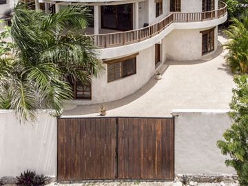 TULUM  INCREDIBLE DUPLEX VILLA FOR SALE
