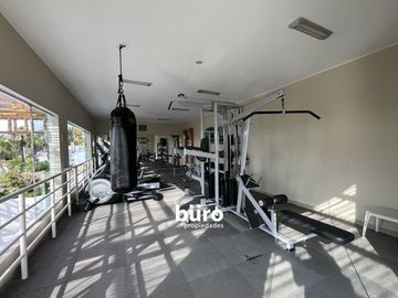 PRECIOSA CASA DE PLAYA EN VENTA, PRIMERA FILA PLAYA MAR AZUL ASIA