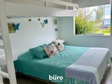 PRECIOSA CASA DE PLAYA EN VENTA, PRIMERA FILA PLAYA MAR AZUL ASIA